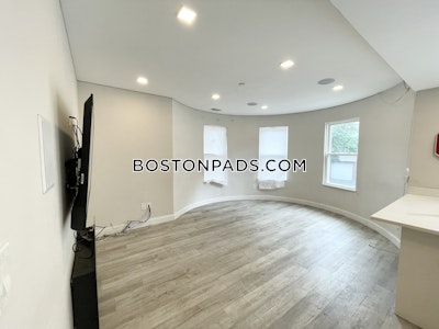 Mission Hill 5 Beds 3 Baths Boston - $8,750