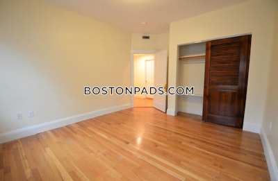 Brookline 4 Bed 2 Bath BROOKLINE- WASHINGTON SQUARE $5,200  Washington Square - $5,200 No Fee