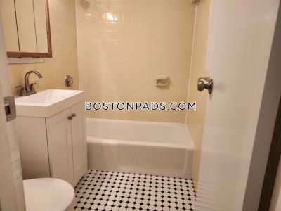 Cambridge 3 Bed 2 Bath CAMBRIDGE  Porter Square - $3,200 No Fee