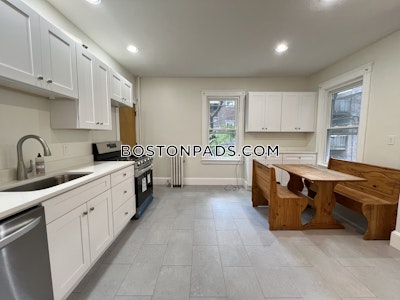 Allston Newly renovated 3.5 bed 1.5 bath available on Glenville Ave in Allston! Boston - $4,200