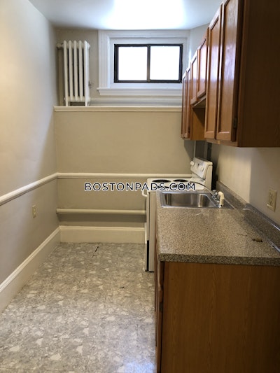 Brookline Nice 1 Bed 1 Bath available 1/1/23 on Sewall Ave in Brookline  Coolidge Corner - $2,600