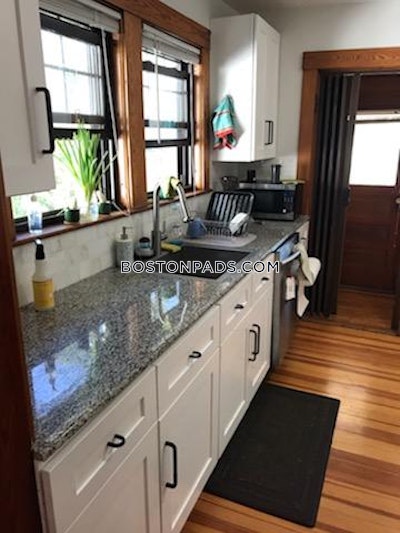 Somerville 4 Beds 1 Bath  Tufts - $6,500