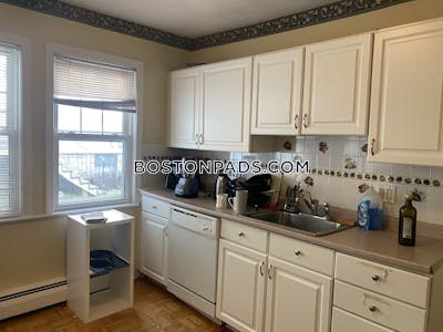 Somerville 3 Bed 1 Bath SOMERVILLE  Tufts - $4,050