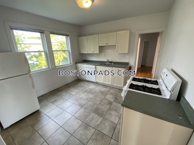 Somerville 4 Beds Tufts  Tufts - $4,000 No Fee