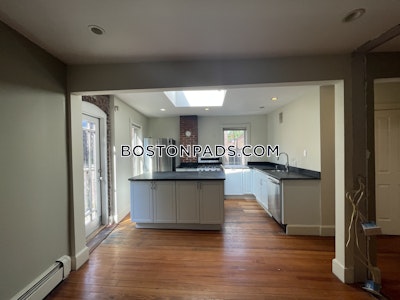 Fort Hill 6 Beds 3 Baths Boston - $7,900