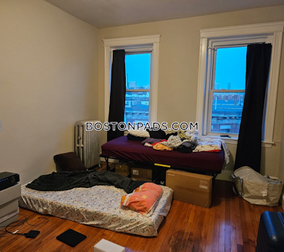 Allston/brighton Border Apartment for rent 2 Bedrooms 1 Bath Boston - $2,800 50% Fee