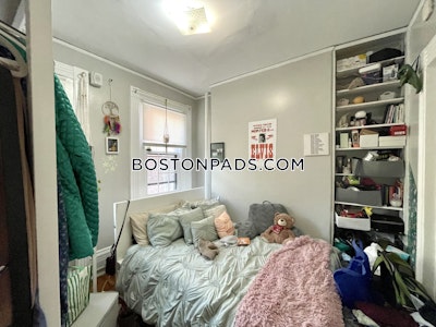 Beacon Hill Amazing renovated 2 Bed 1 Bath unit in a Great Cambridge location. Boston - $3,900 50% Fee