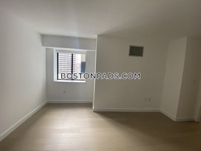 Downtown Financial District 1 bed and 1 bath Luxury Apartment Boston - $3,366 No Fee