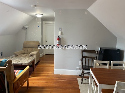 Medford Apartment for rent 6 Bedrooms 2 Baths  Tufts - $7,500