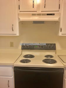 Woburn Super nice 1 Bed 1 Bath  - $2,095